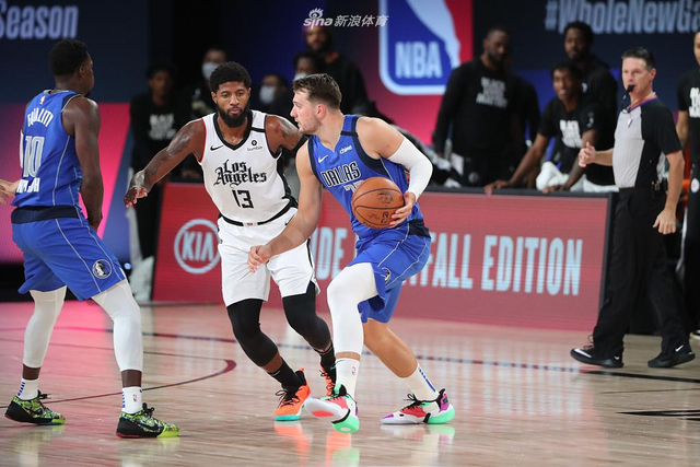 随着政策的 随着政策的