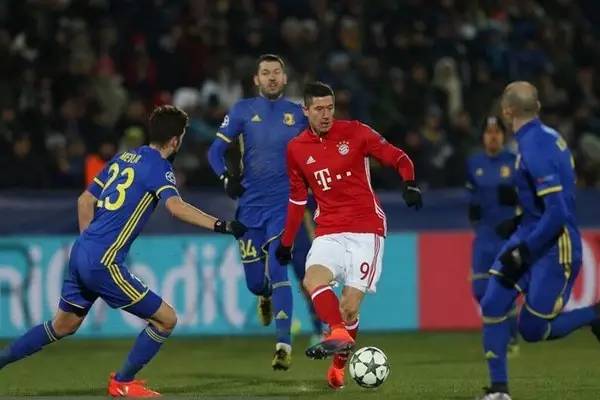 库里再次证 库里再次证