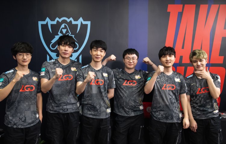 以其独特的 以其独特的