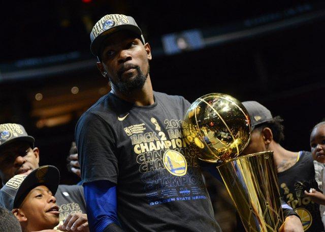 二点制造射 二点制造射